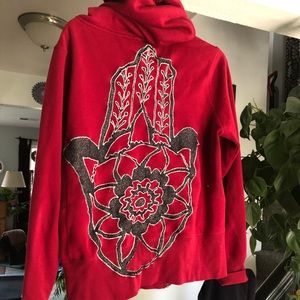 Red wine Hooded sweatshirt with Hamsa appliqué